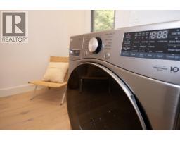 1246 Reed Road, Gibsons, BC V0N1V7 Photo 36