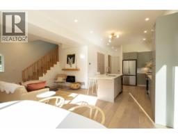 1246 Reed Road, Gibsons, BC V0N1V7 Photo 7