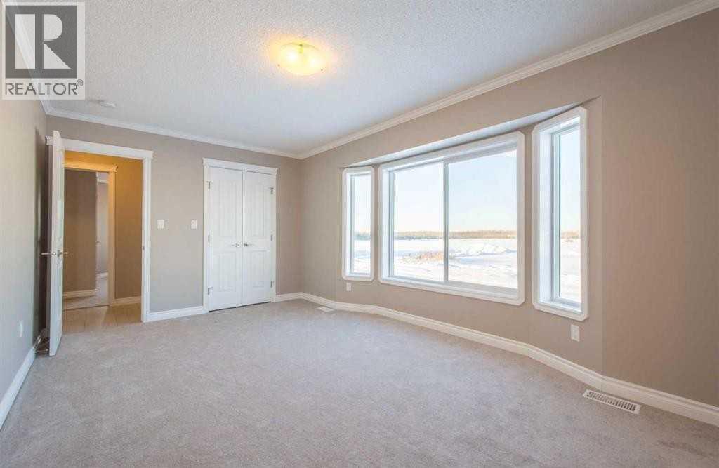 5215 52 Street - Photo 5
