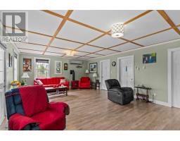 9 Fox Marsh Road thumbnail 19