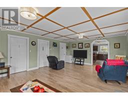 9 Fox Marsh Road thumbnail 22