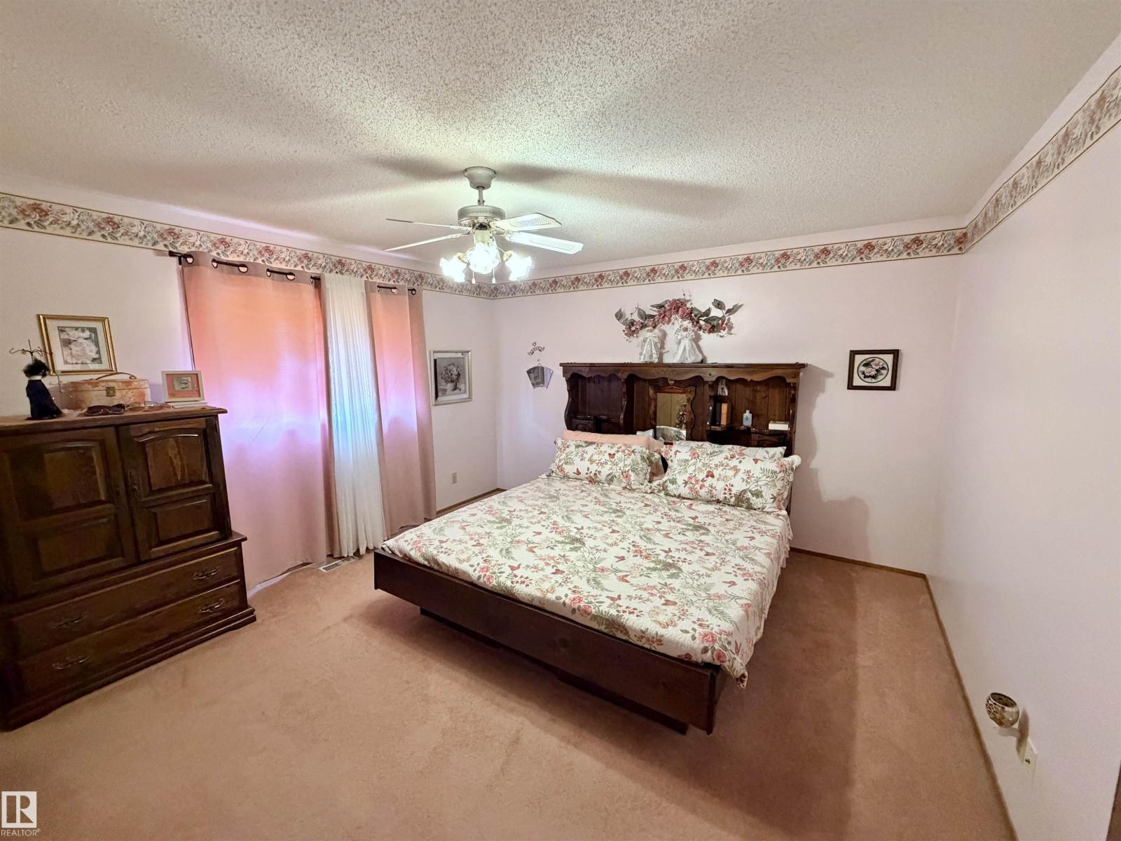 4838 46 AV - Image 12
