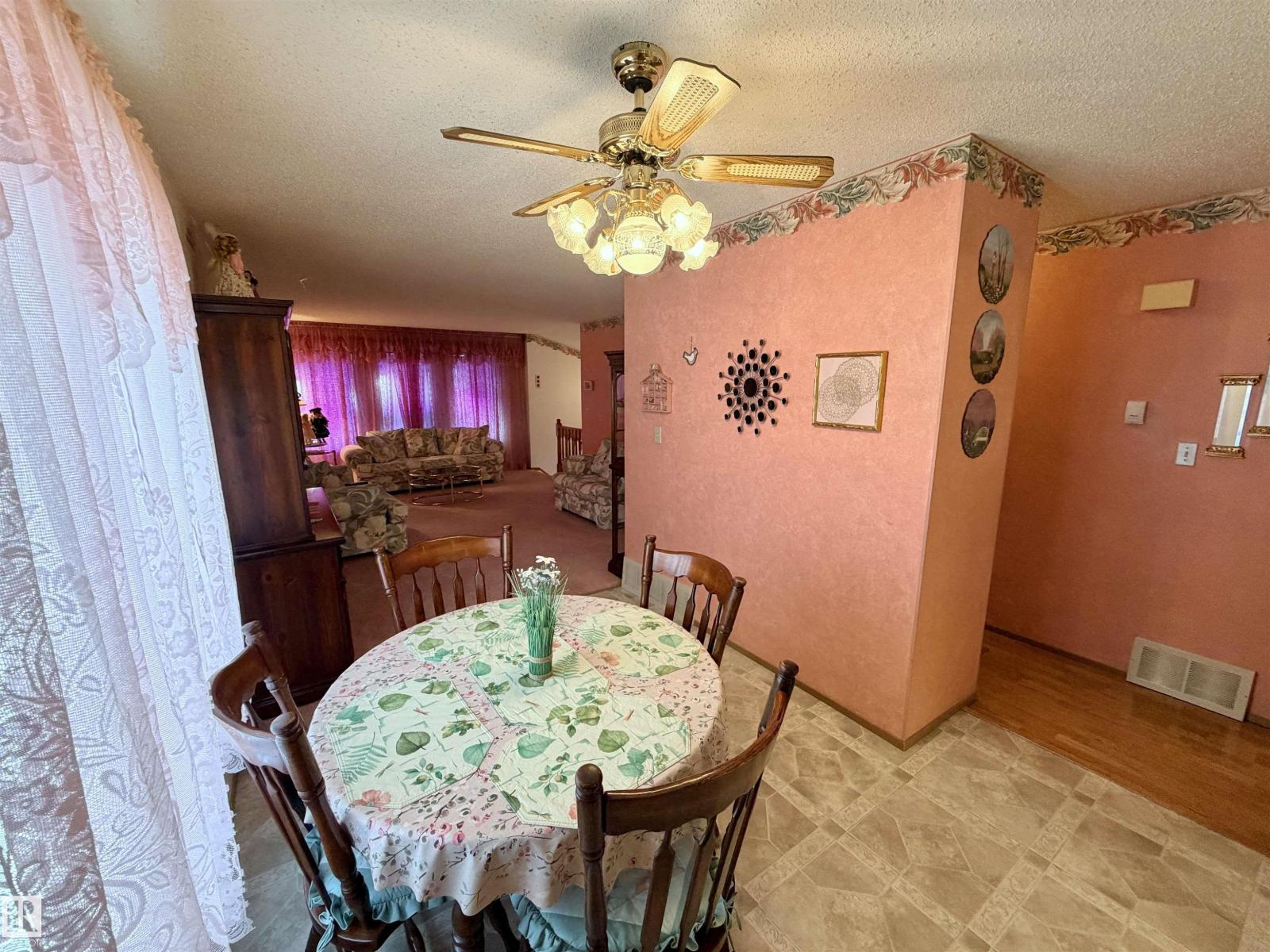 4838 46 AV - Image 5