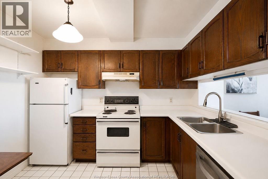 #1303 515 RIVERSIDE DRIVE - Image 18