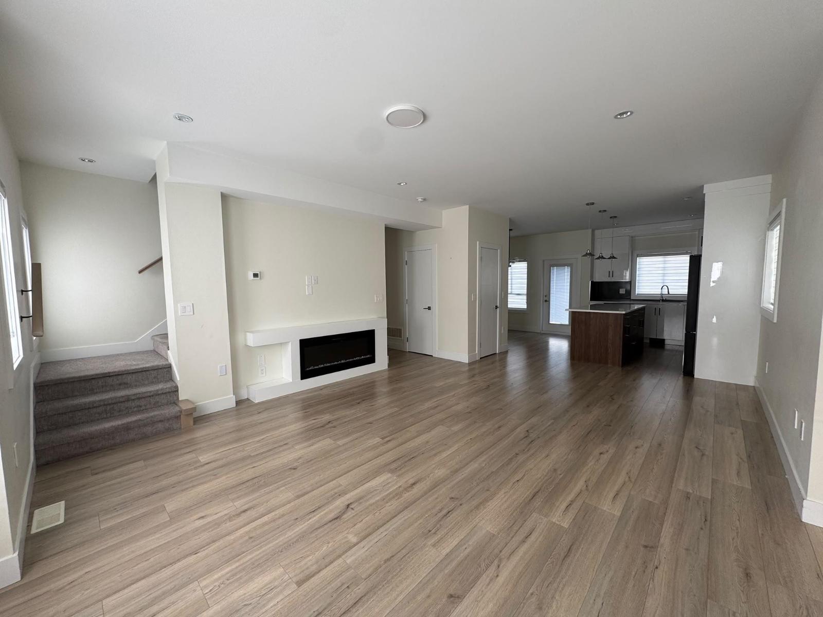 49 9652 162A STREET, Surrey — photo 2