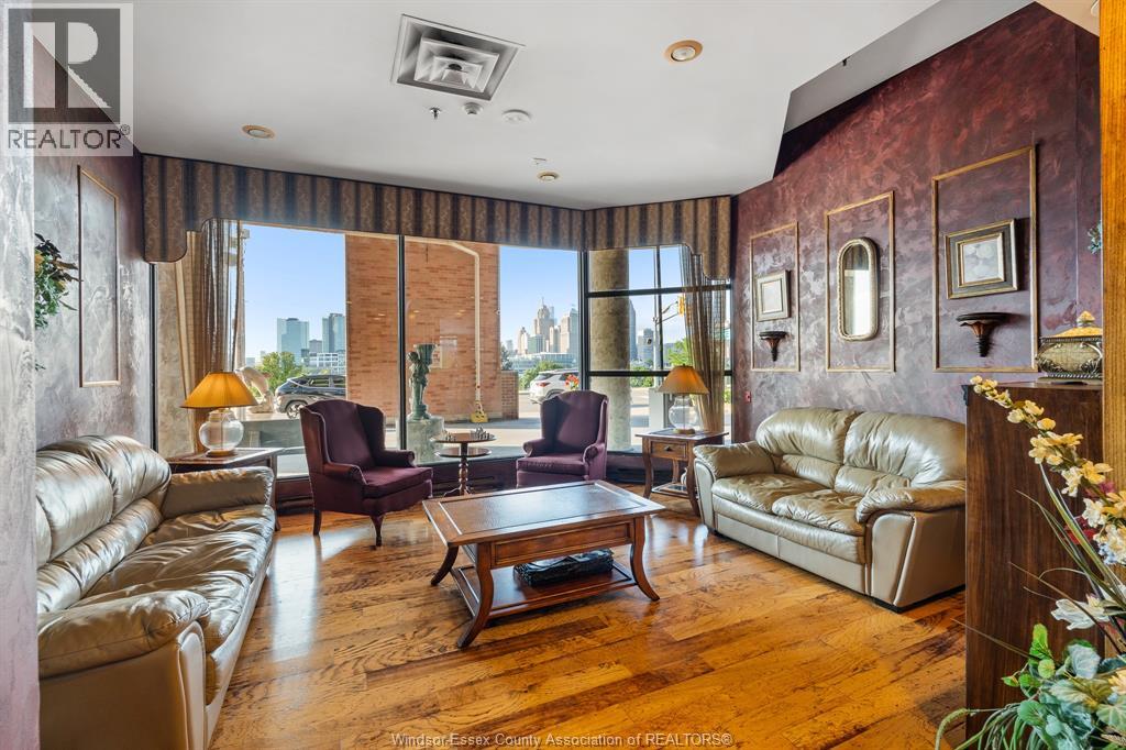 #1303 515 RIVERSIDE DRIVE - Image 8