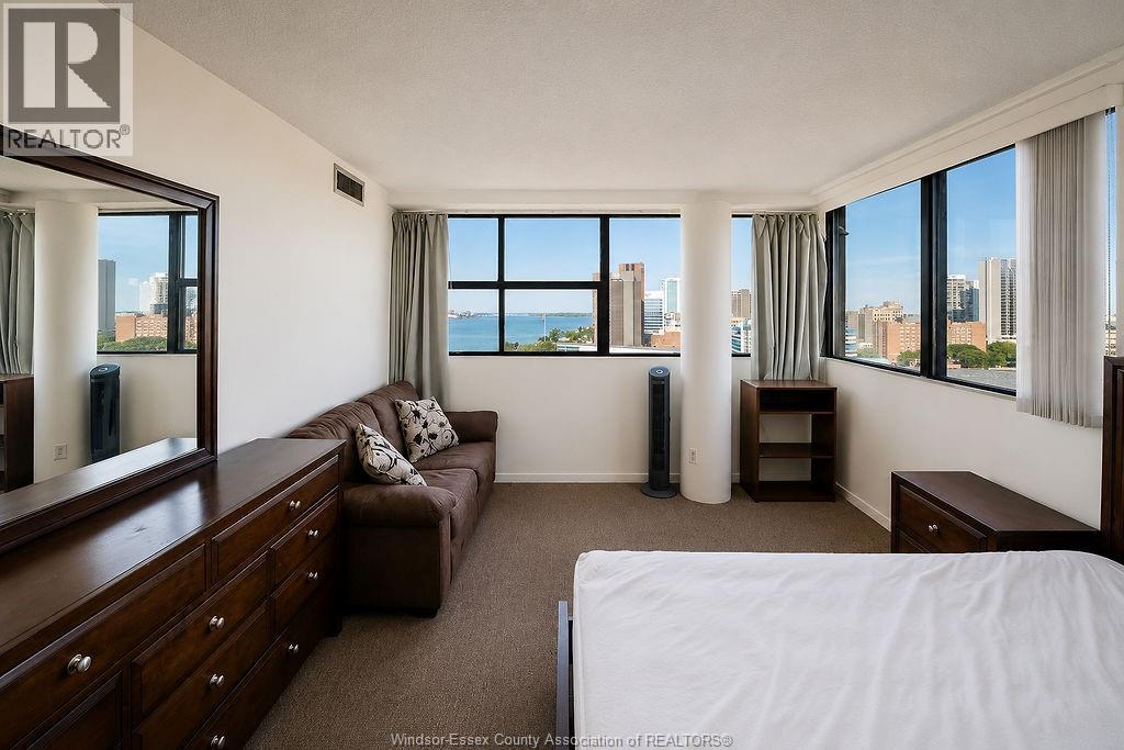#1303 515 RIVERSIDE DRIVE - Image 29