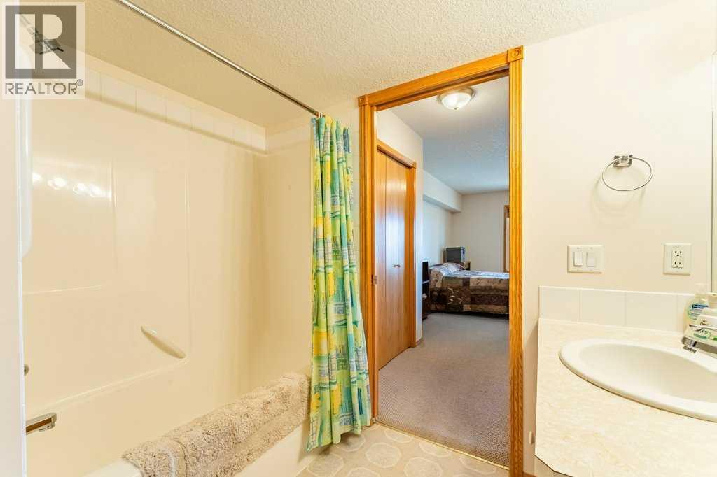 728 Country Hills Road Northwest - Photo 27
