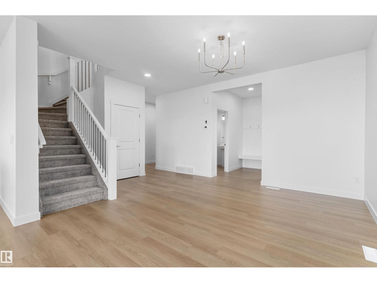 20803 40 AV NW - 9
