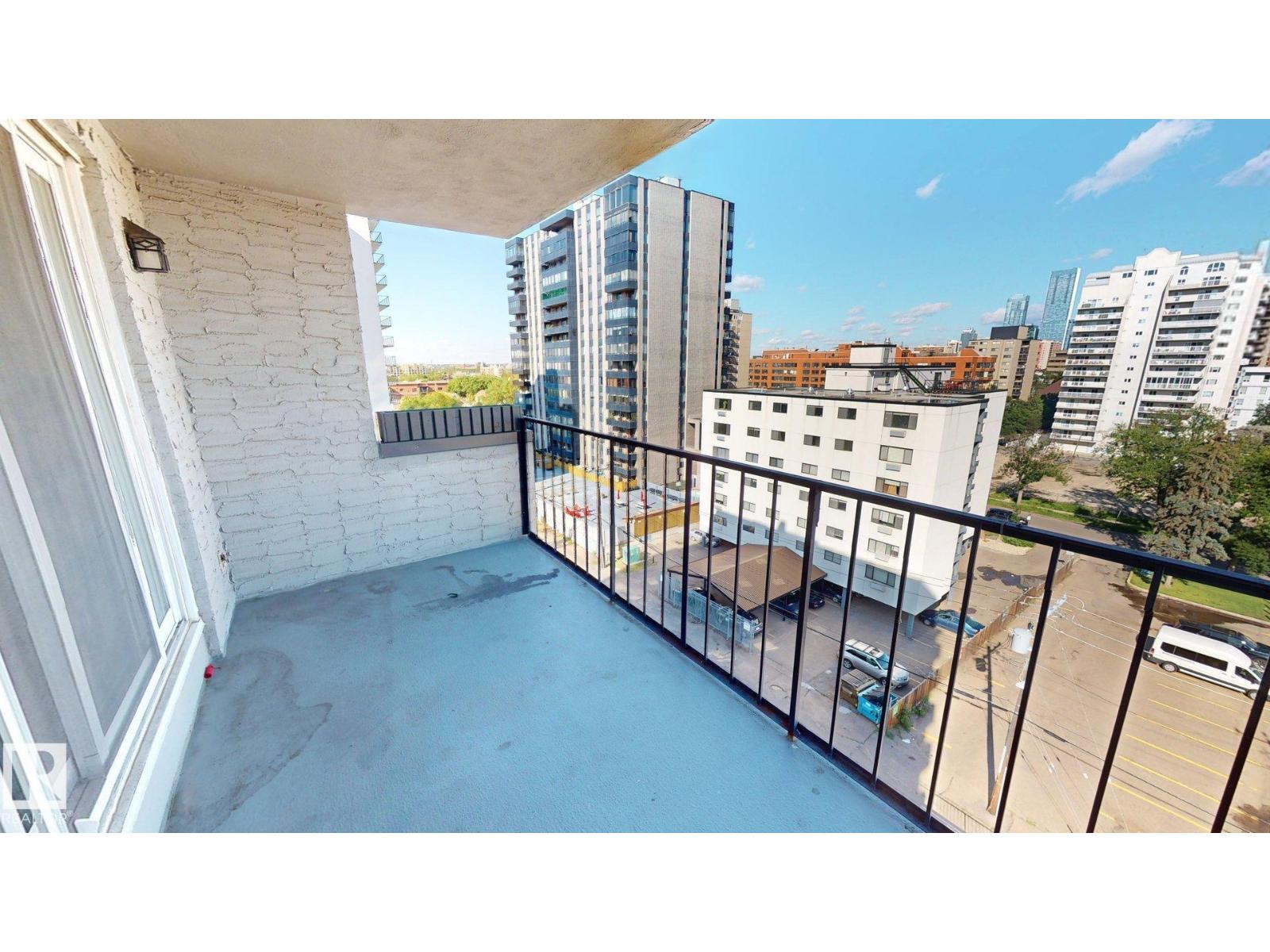 #804 10135 116 ST NW - Image 15