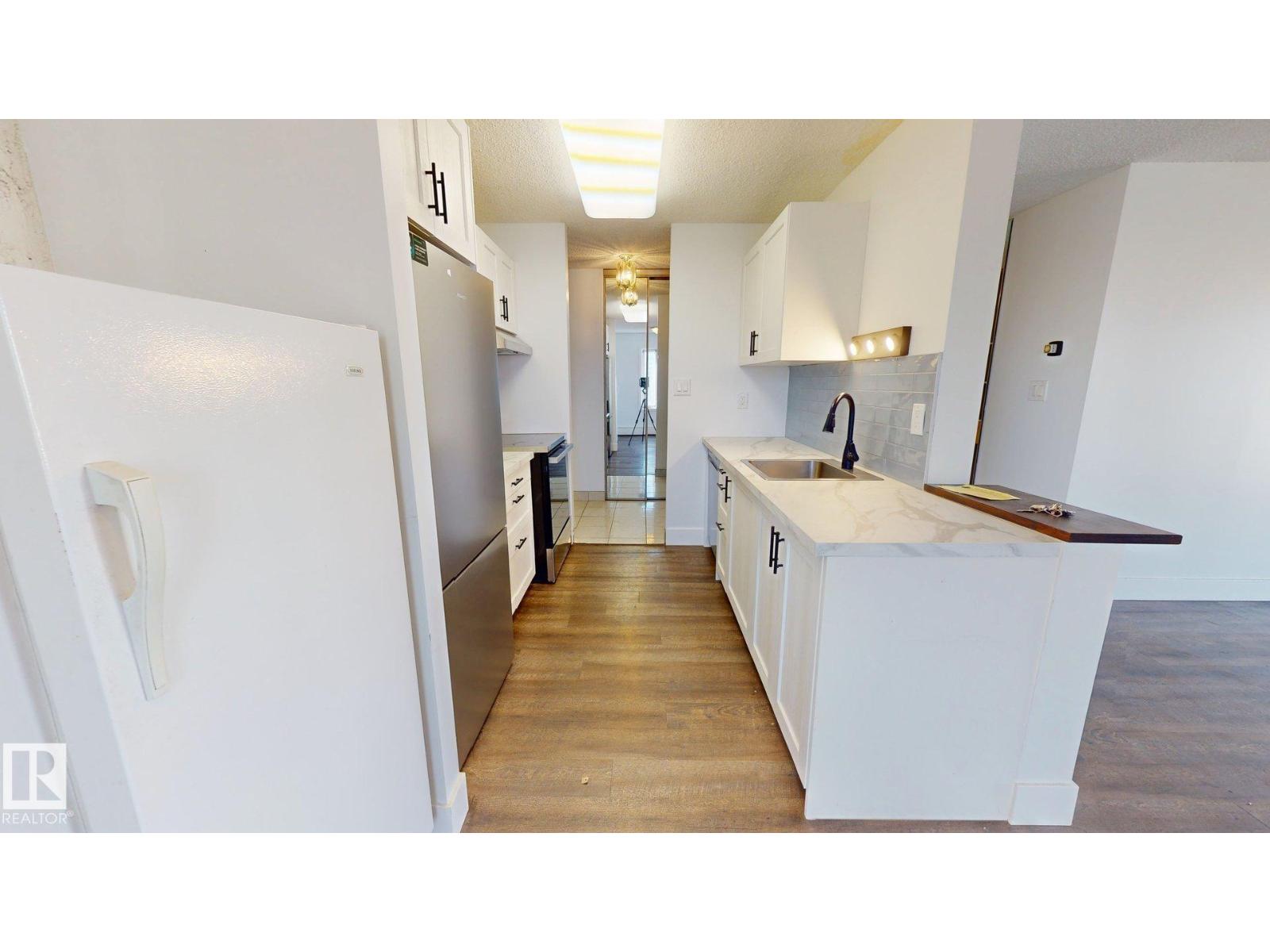 #804 10135 116 ST NW - 4