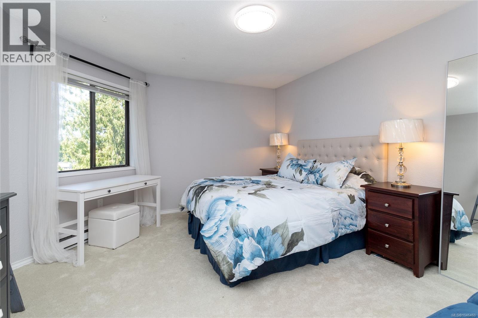 509 69 Gorge Rd W, Saanich