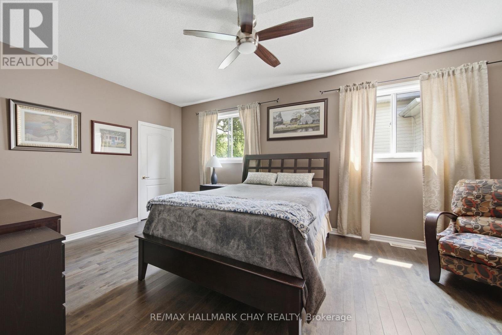 121 PRINCE WILLIAM WAY - 21
