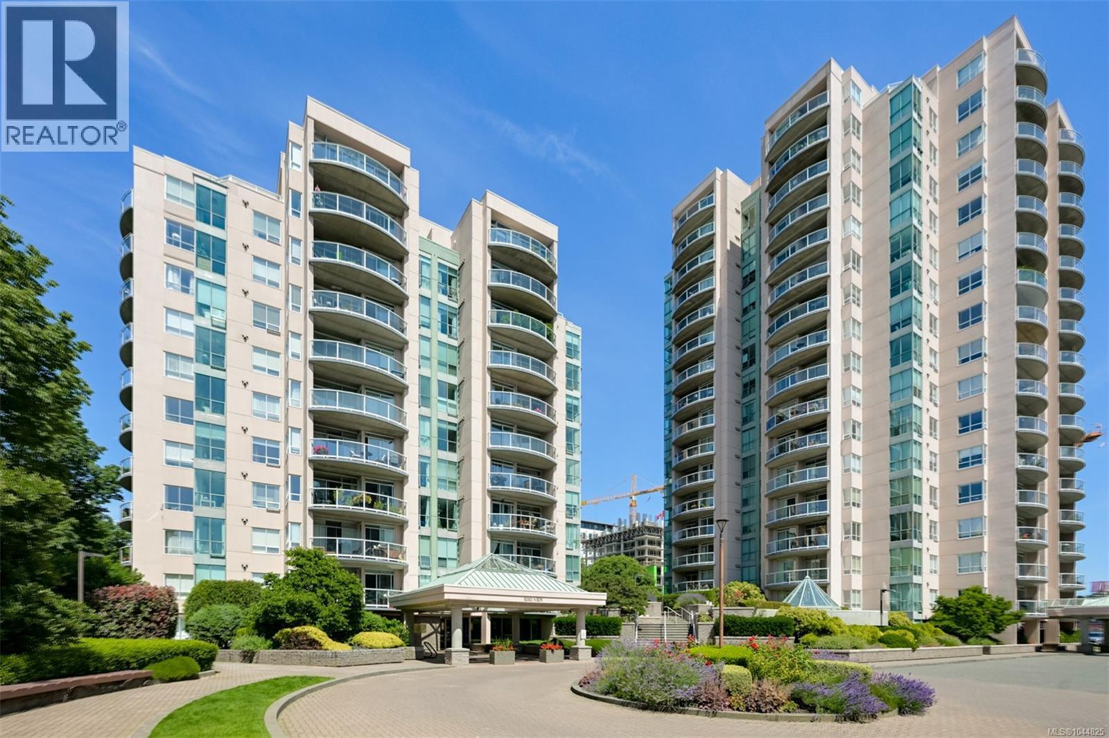 708 1010 View Street, Victoria