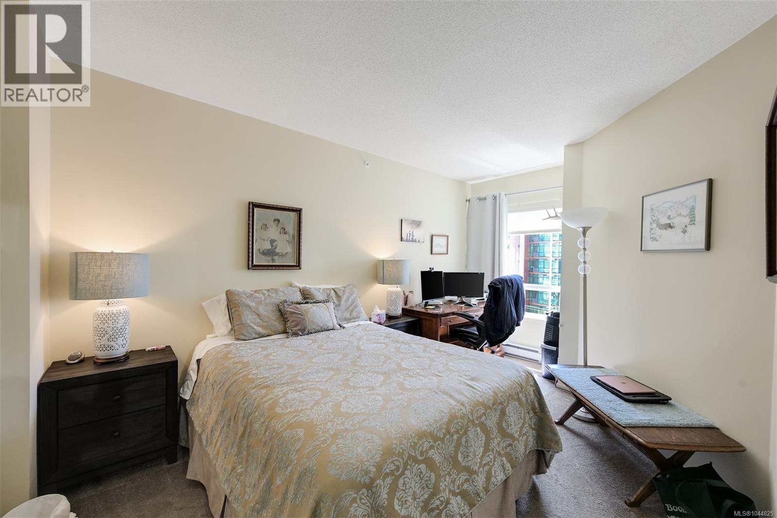 708 1010 View Street, Victoria