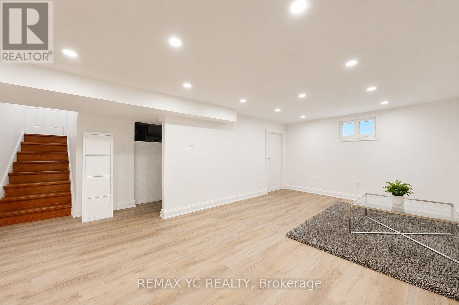 BSMT - 99 SHEPPARD AVENUE E
