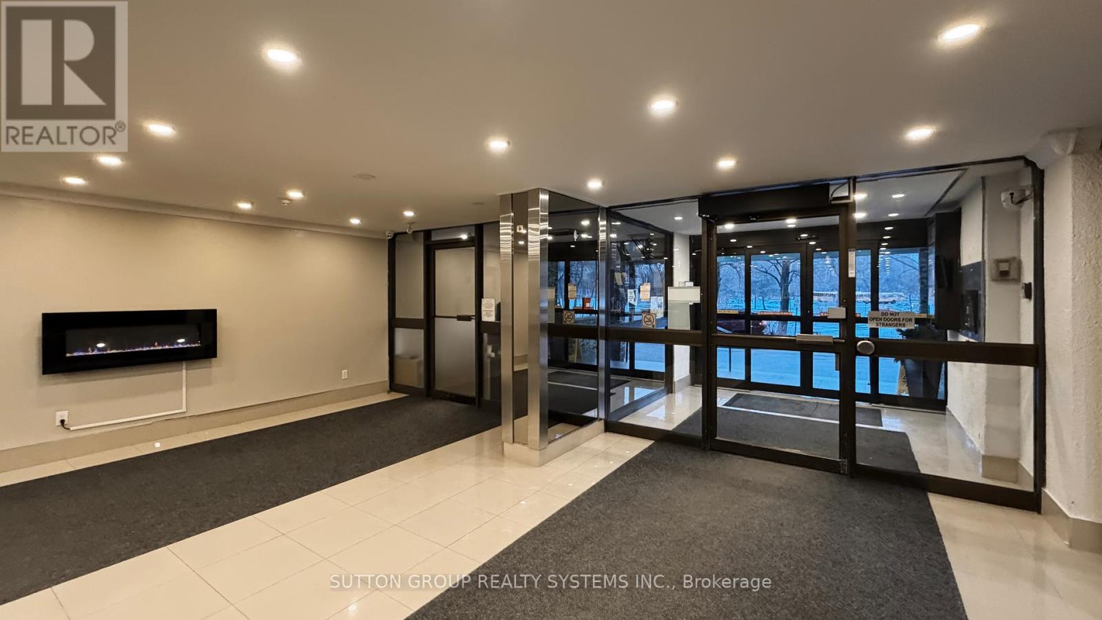 #1811 85 EMMETT AVENUE - 14