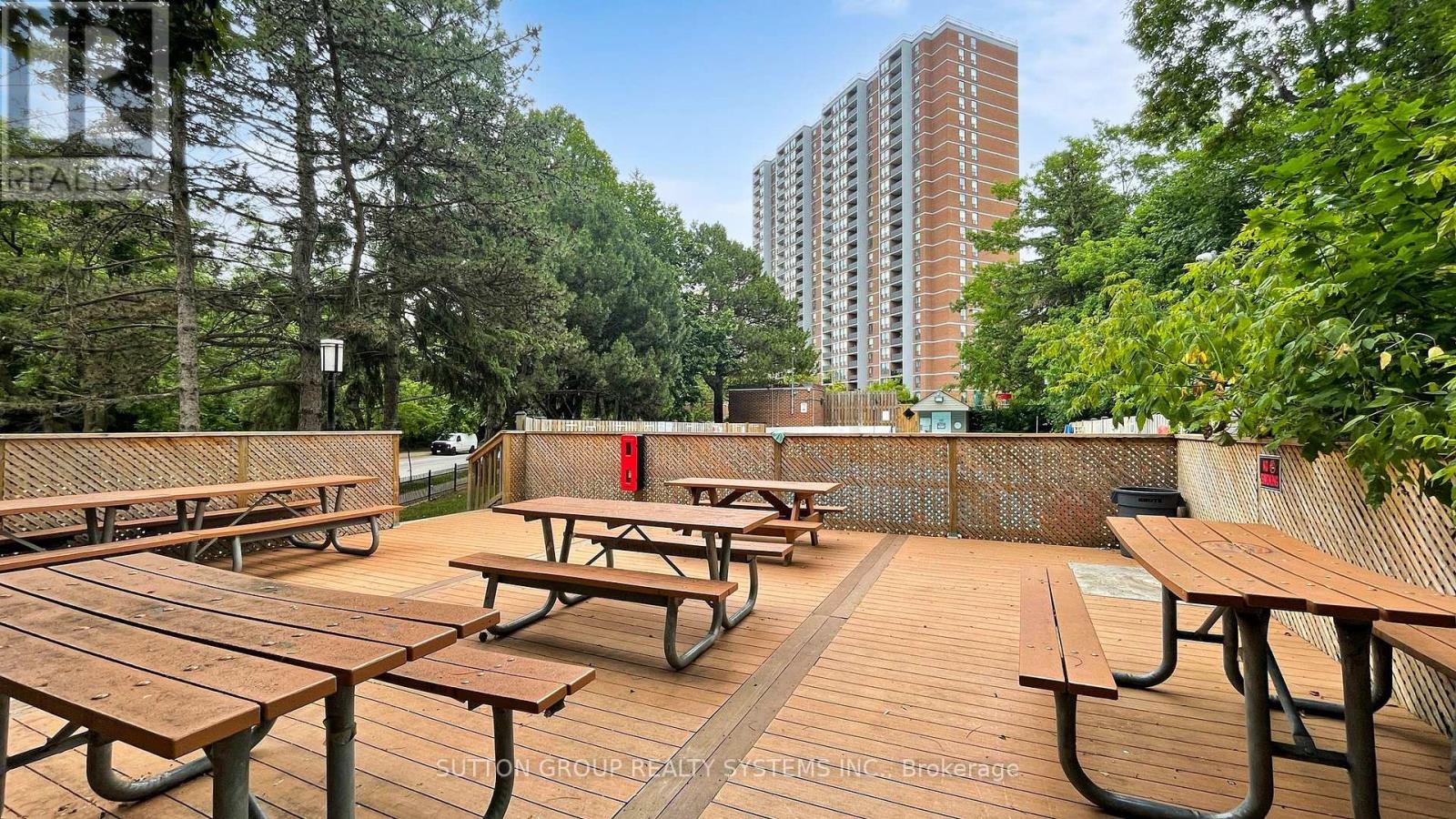 #1811 85 EMMETT AVENUE - 28