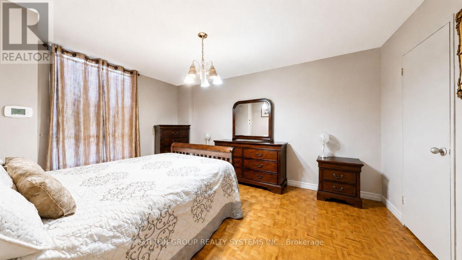 #1811 85 EMMETT AVENUE - 7