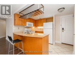 817 - 2737 Keele Street, Toronto, ON M3M2E9 Photo 10