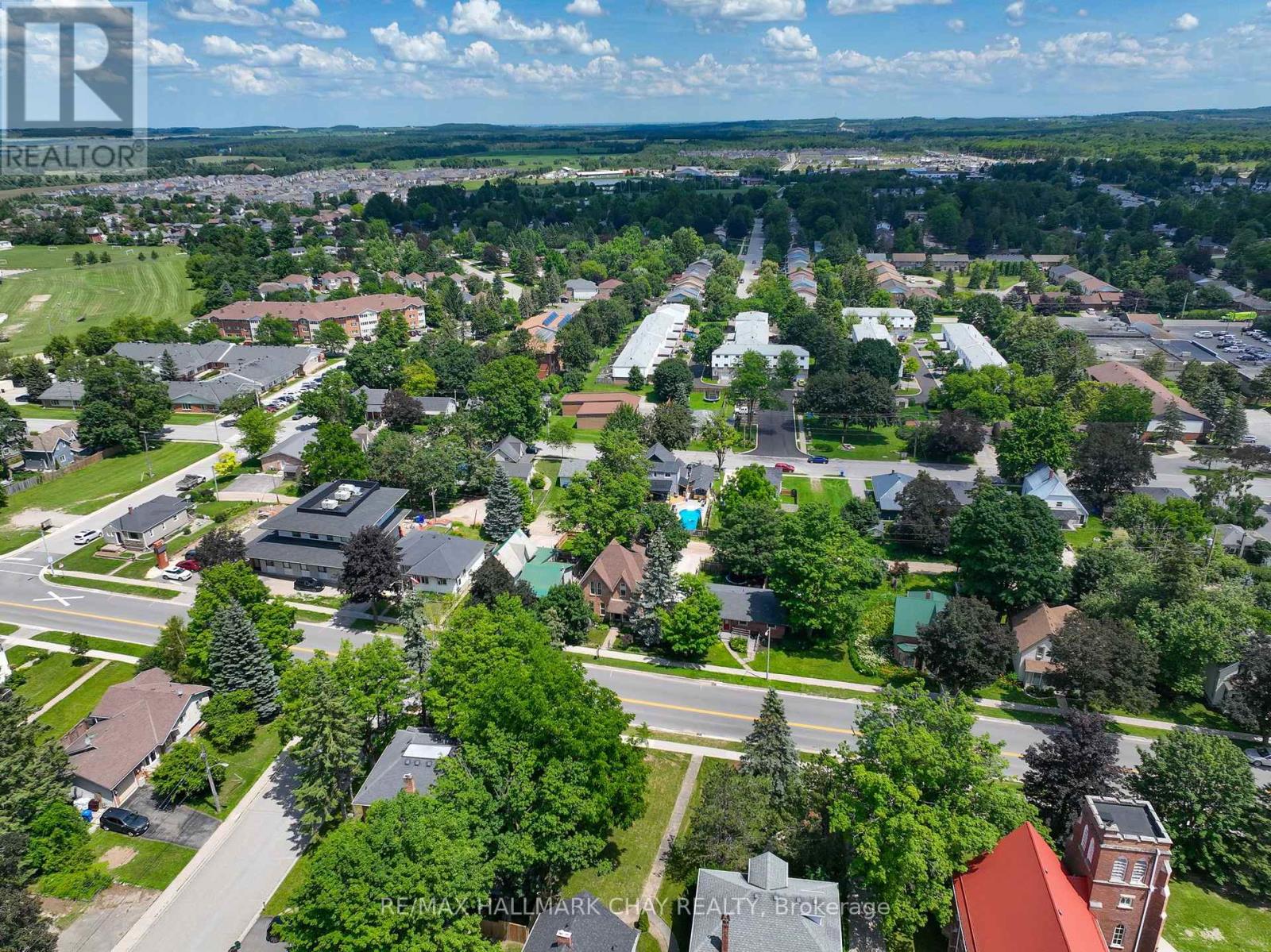 321 OWEN SOUND STREET - 44