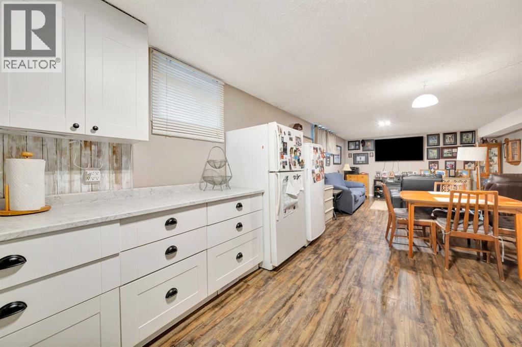 5113 48 Street - 17