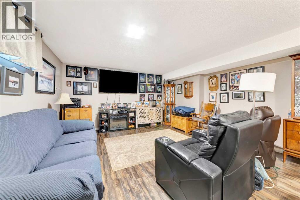 5113 48 Street - 18