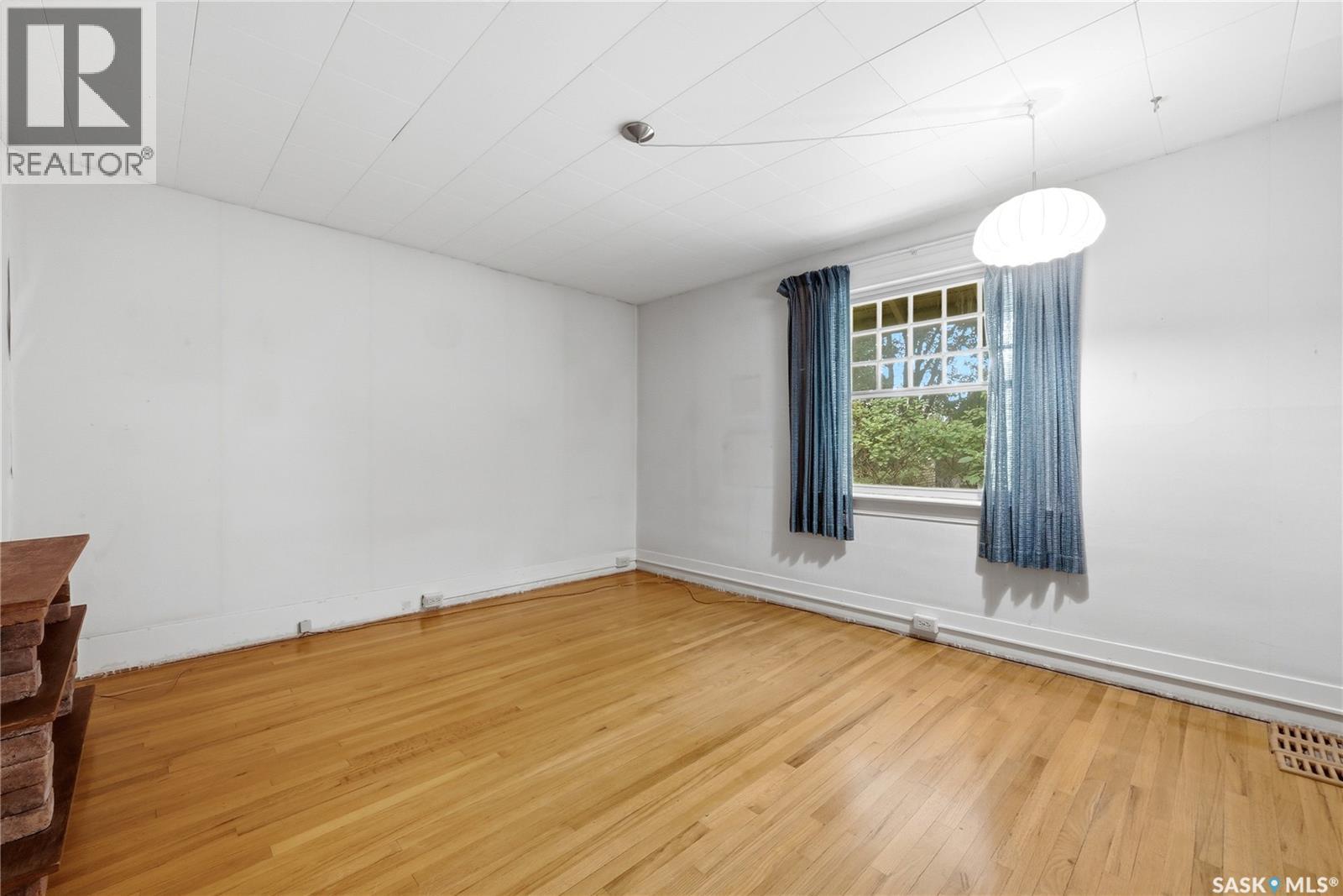 21 Angus CRESCENT - 26