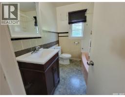 273 1st Avenue W, Unity, SK S0K4L0 Photo 10