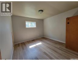 Enclosed porch - 273 1st Avenue W, Unity, SK S0K4L0 Photo 6