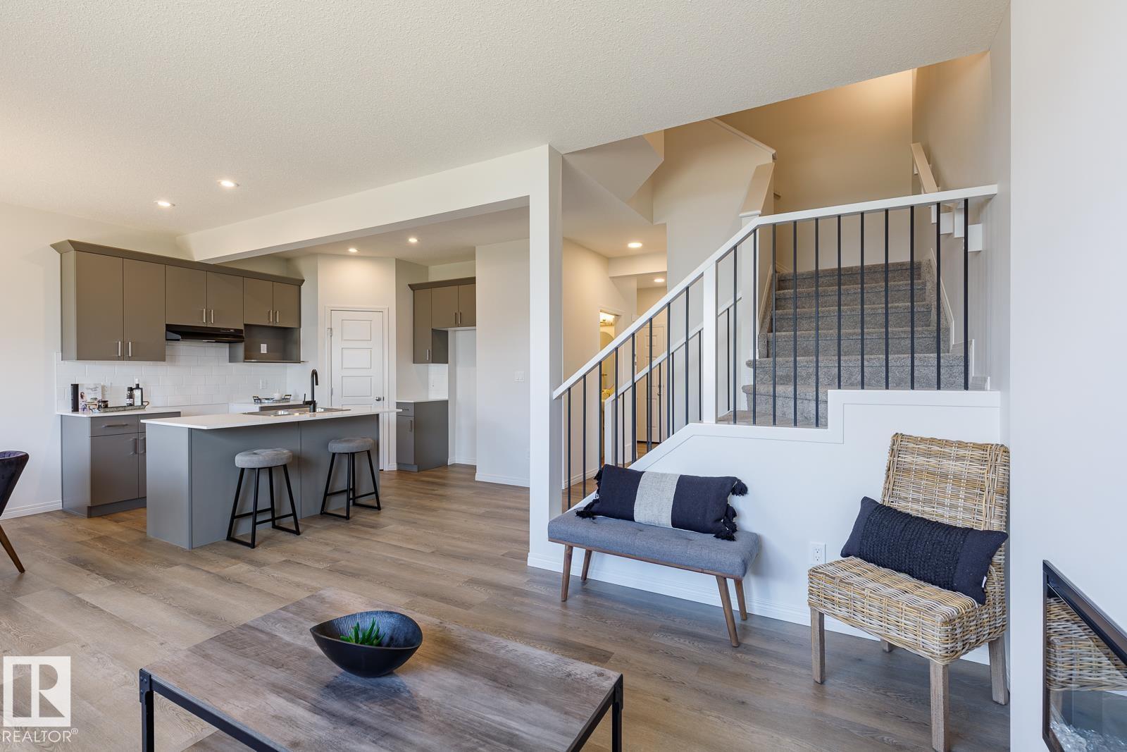 99 SILVERSTONE DR - Image 9