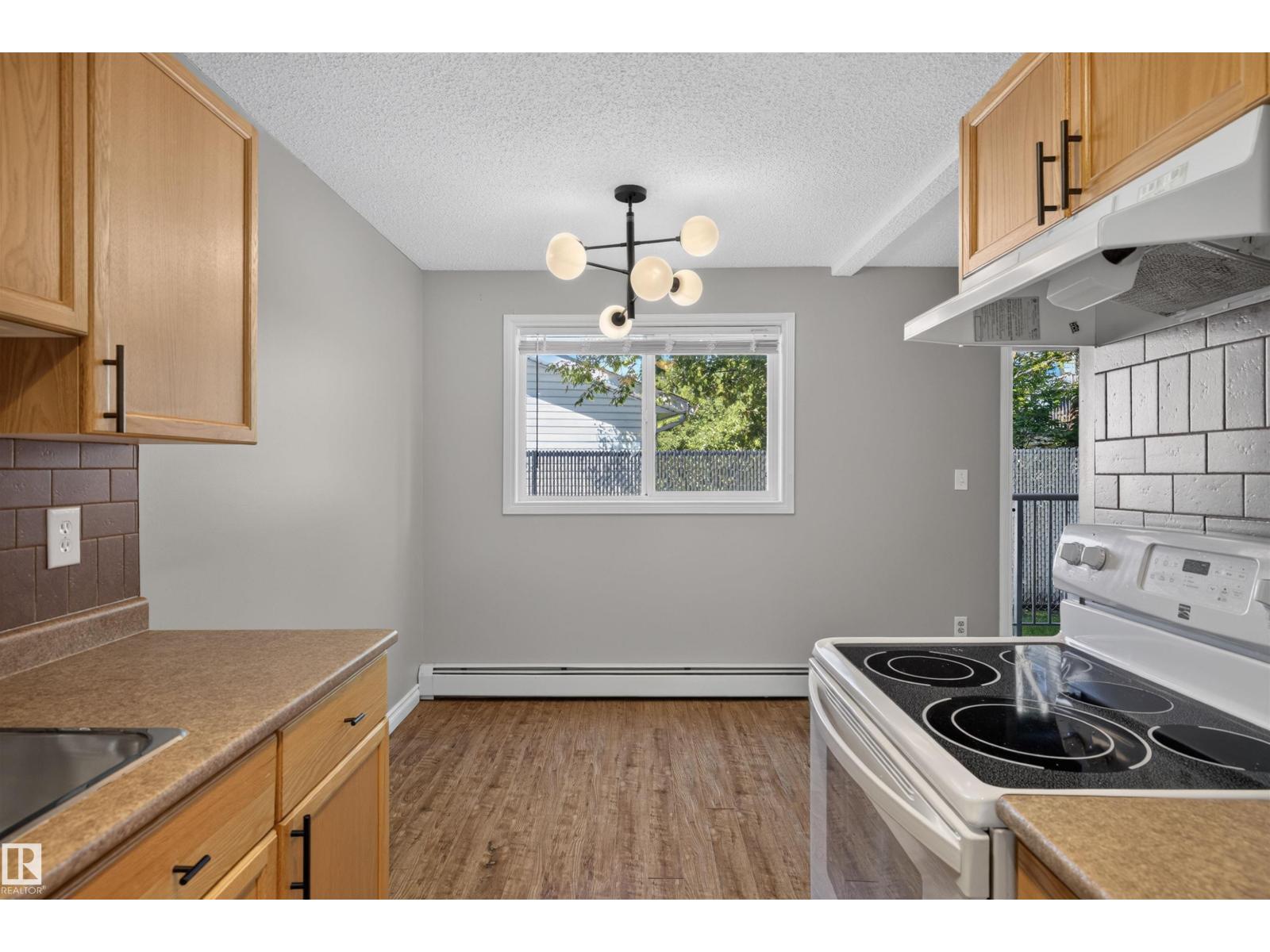 #4 4616 47 ST - Image 10