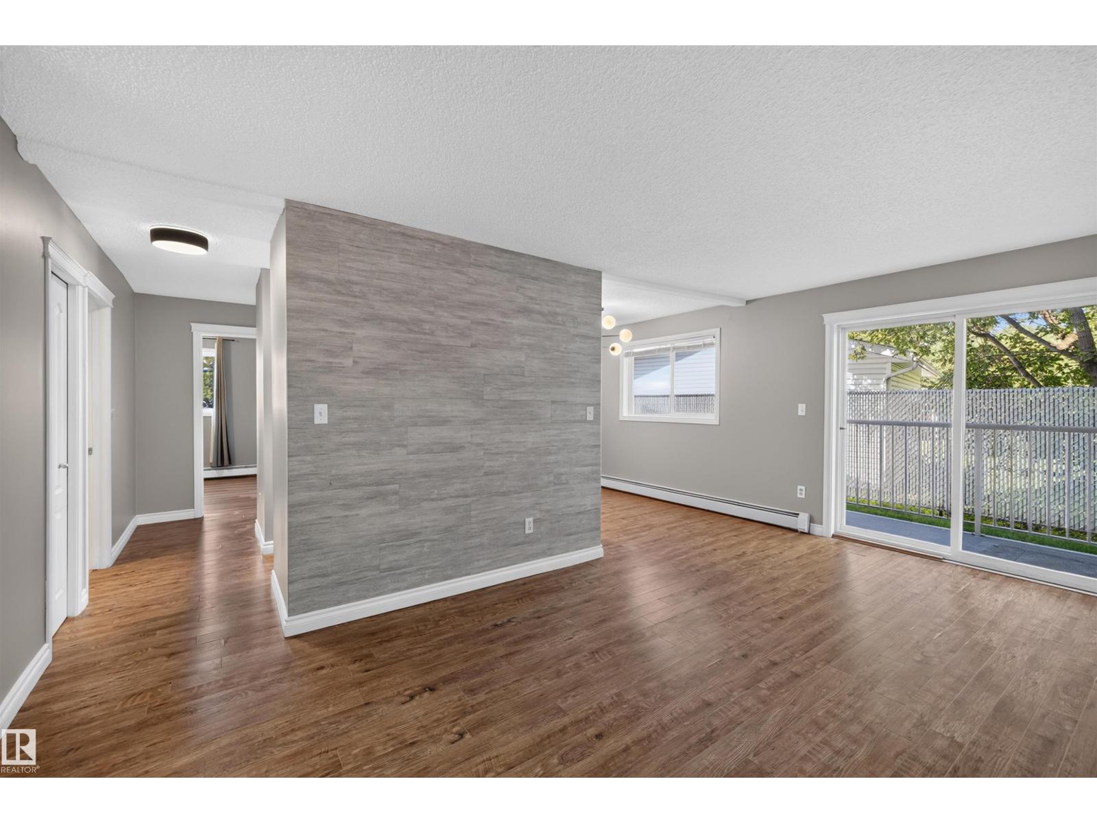 #4 4616 47 ST - Image 6