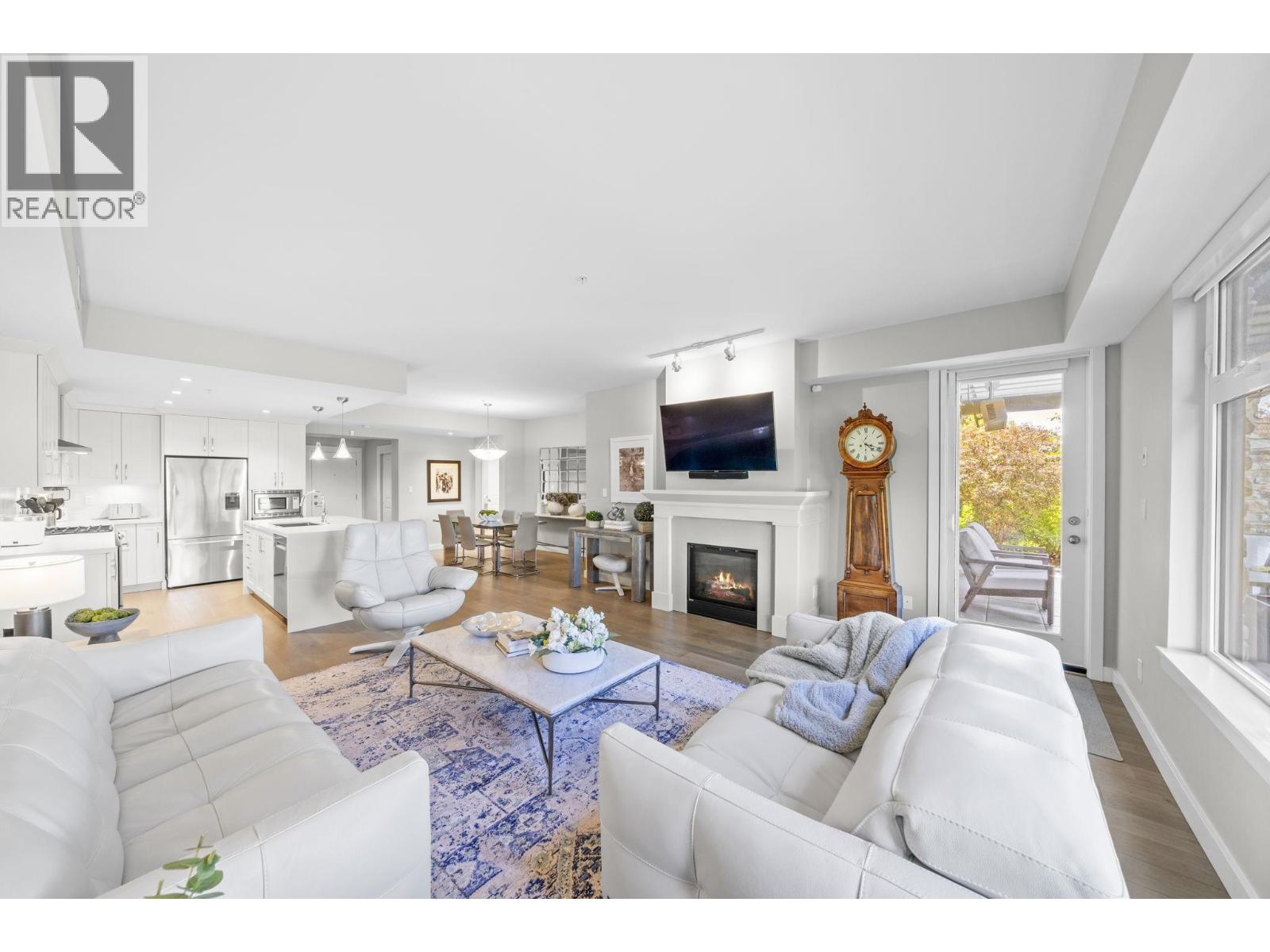 105 4977 SPRINGS BOULEVARD, Tsawwassen