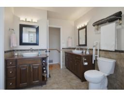 7340 Todd Crescent, Surrey, BC V3W7N6 Photo 17