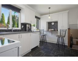 7340 Todd Crescent, Surrey, BC V3W7N6 Photo 10