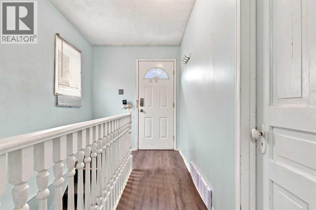235 20 Avenue NE - 15