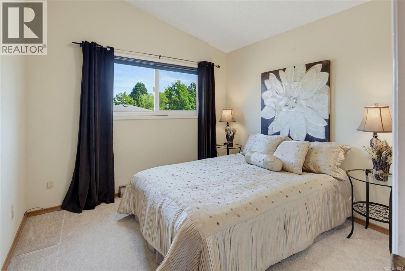 4070 Larchwood Dr - Image 21