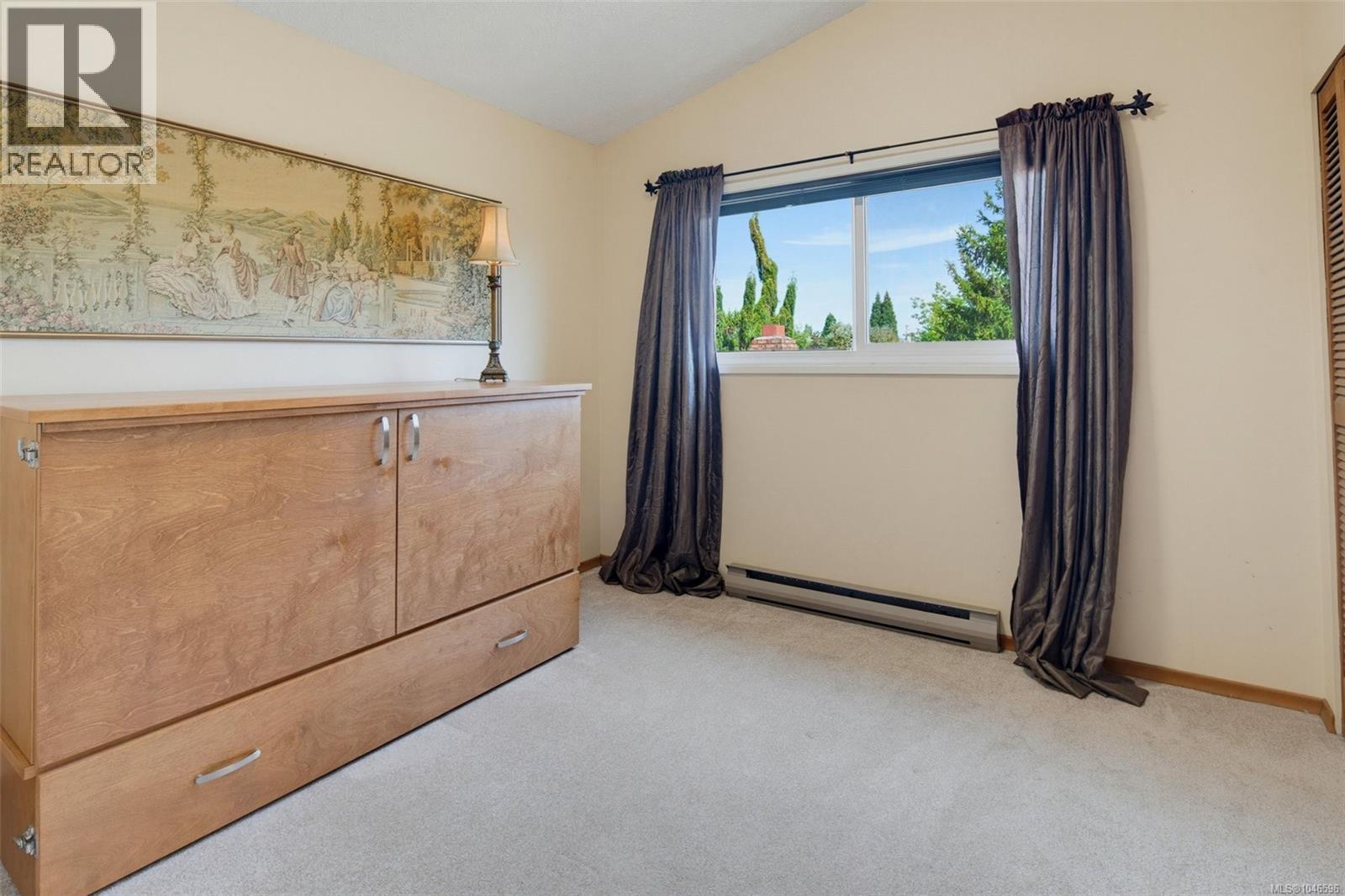 4070 Larchwood Dr - Image 22