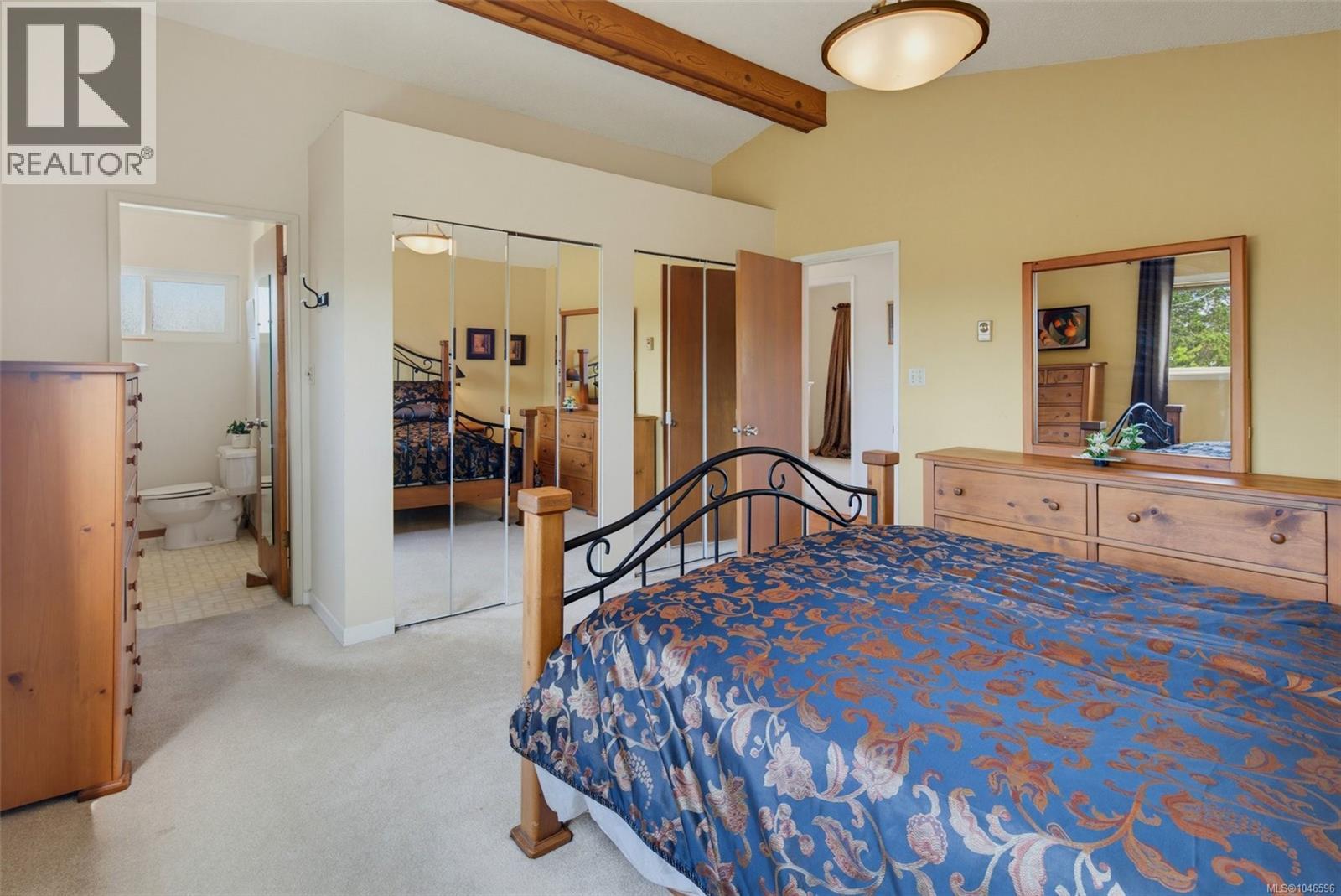 4070 Larchwood Dr - Image 24