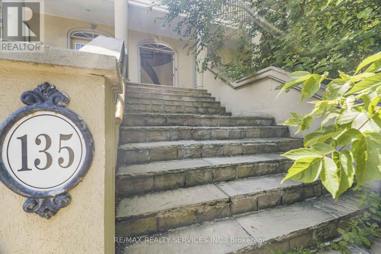 135 SPRUCE AVENUE - Image 6