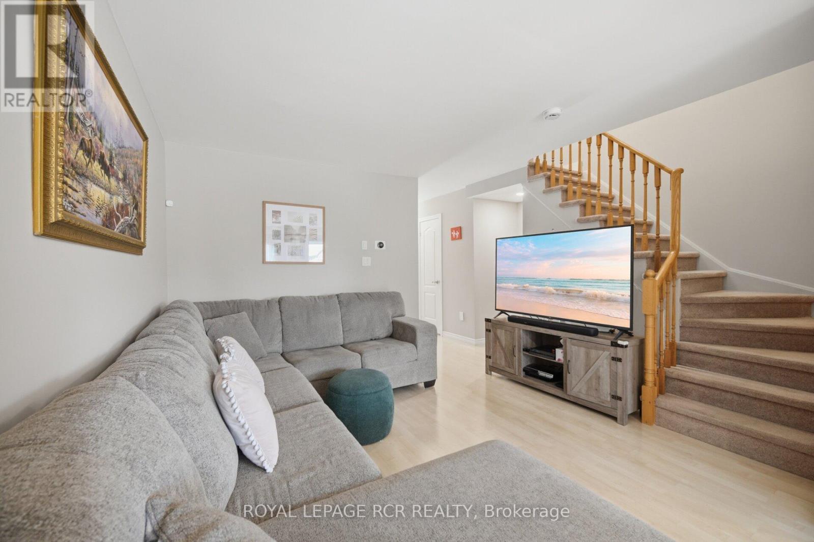 31 ALDERBROOK PLACE - 4