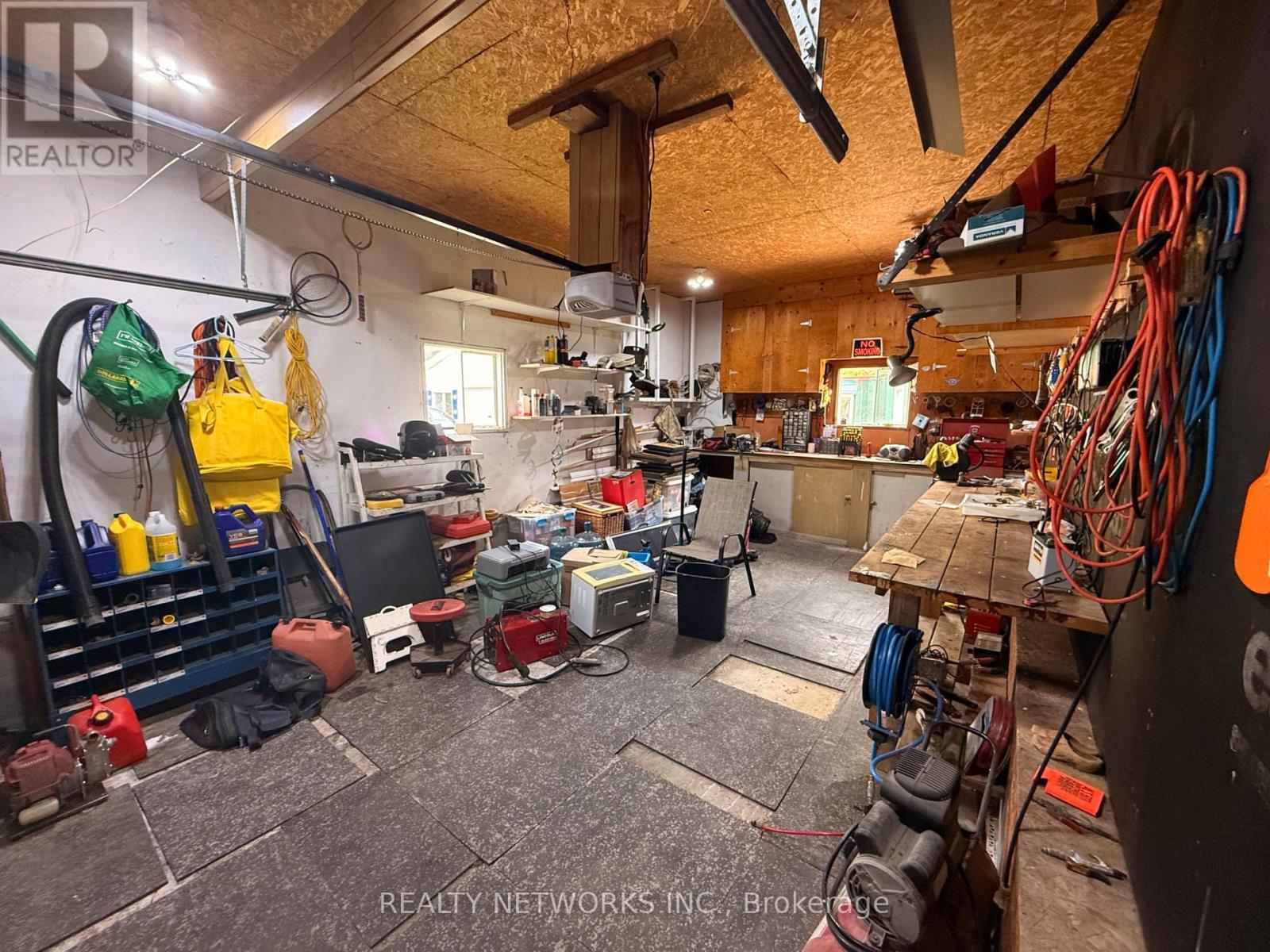 208 CONLEY STREET S - 18