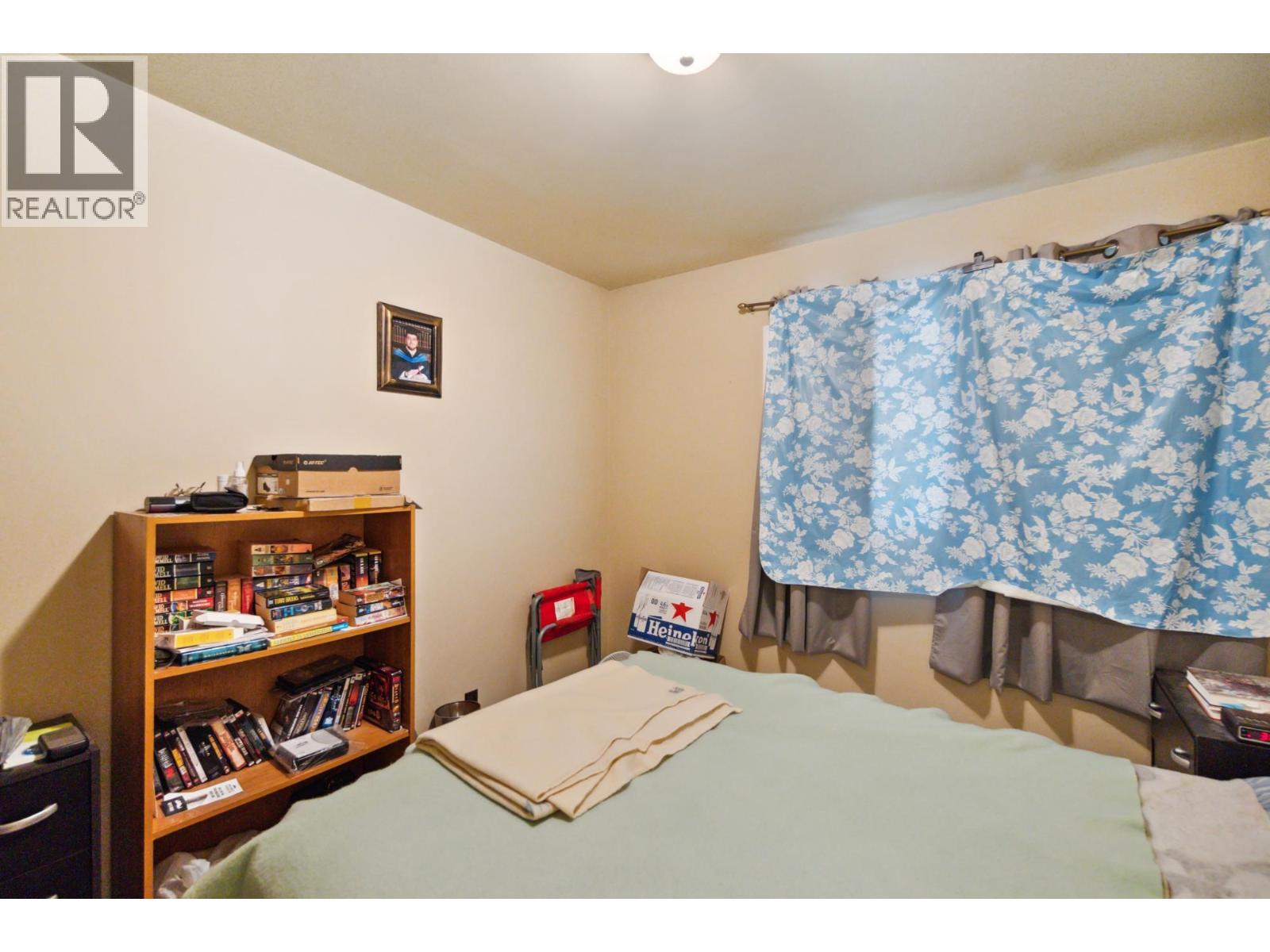 525 11TH Avenue - 66