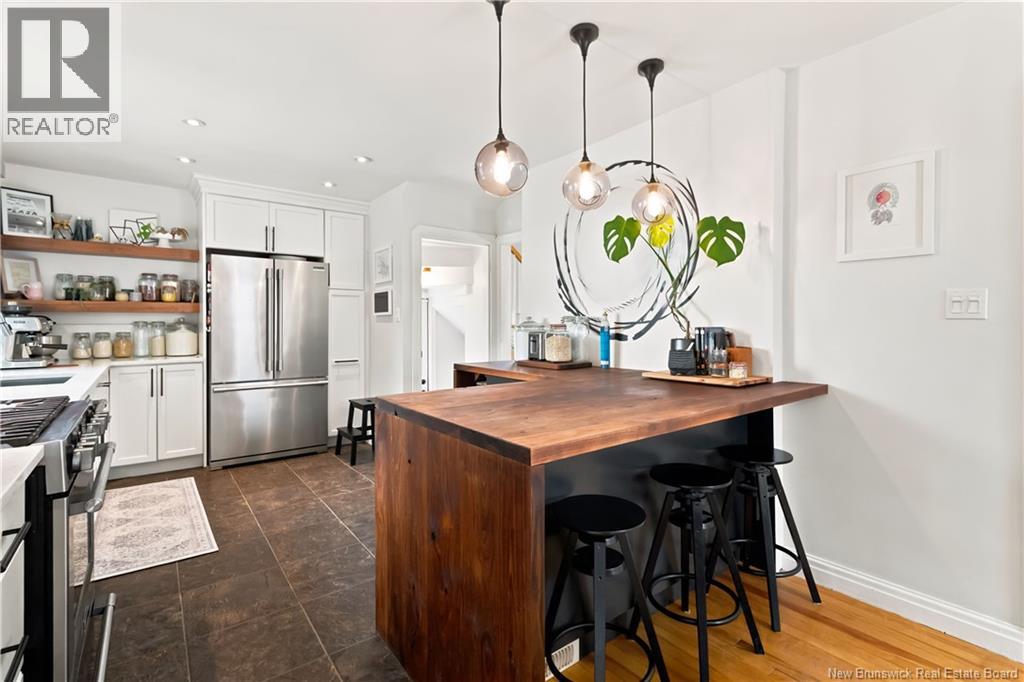 109 Burlington Avenue - 17