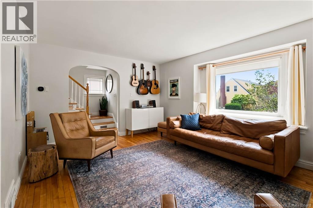 109 Burlington Avenue - 10