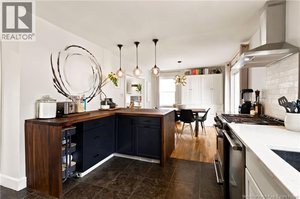 109 Burlington Avenue - 12