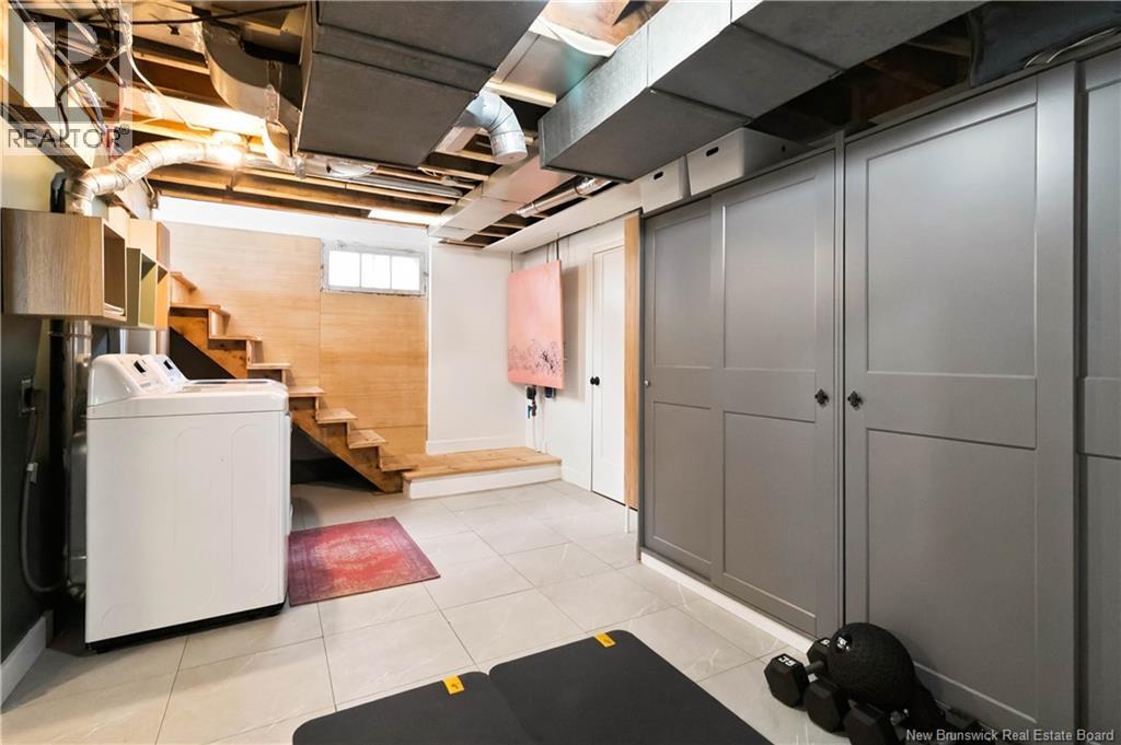 109 Burlington Avenue - 33