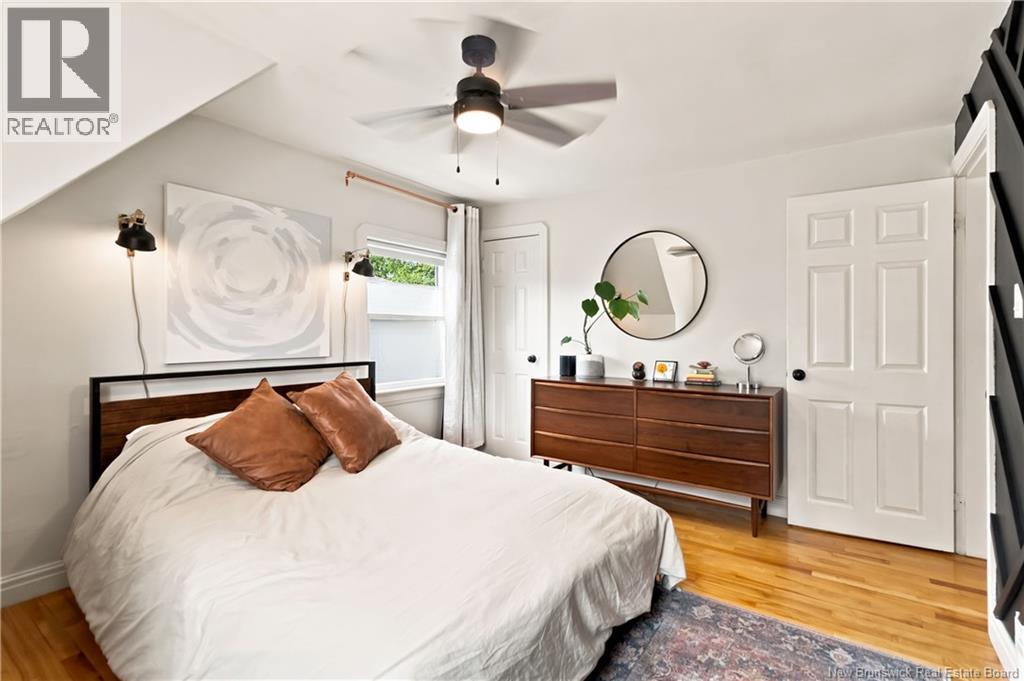 109 Burlington Avenue - 23