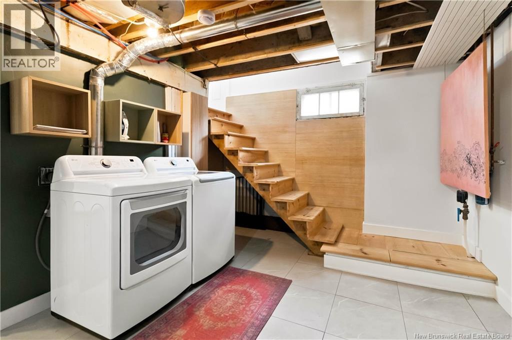 109 Burlington Avenue - 34